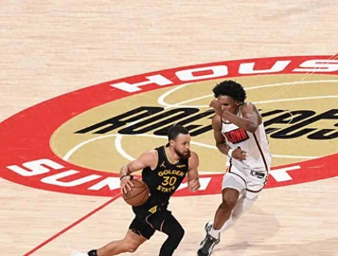 希尔德33分库里22107勇士103-89击败火箭拿下抢七战晋级下一轮